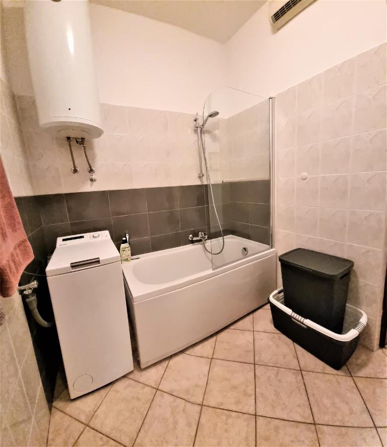 Arena Apartment *